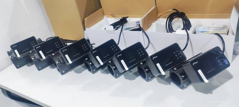 F2  (3)(001)